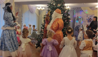 Новогодние утренники в ДОУ Новогодние утренники в ДОУ.